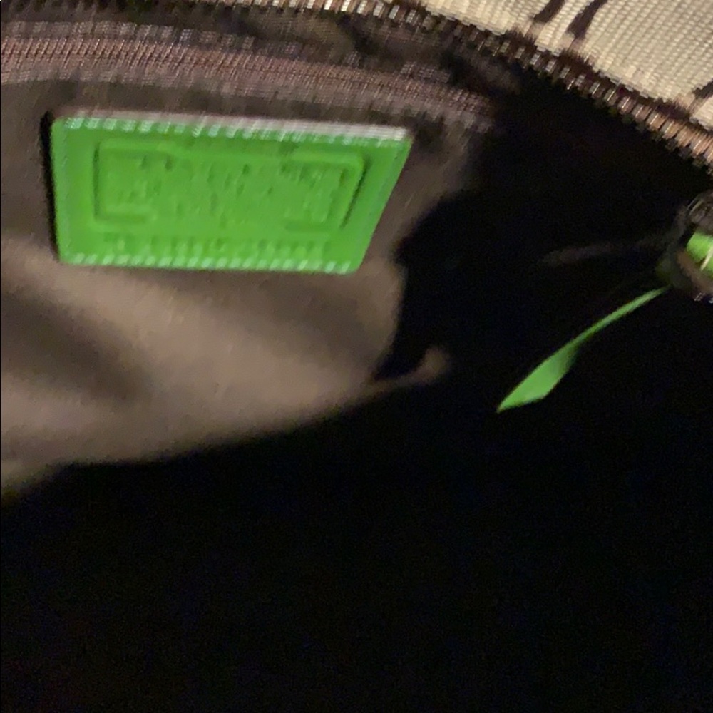 Handbag - Picture 5 of 6